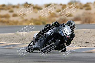 media/Feb-27-2022-CVMA (Sun) [[a3977b6969]]/Race 6 500 Supersport-350 Supersport (Holeshot)/